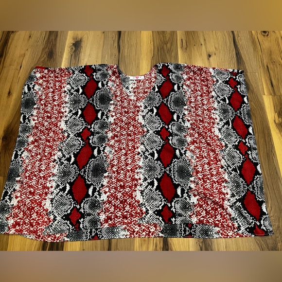 Buddy Love Python print Tunic - Picture 4 of 4